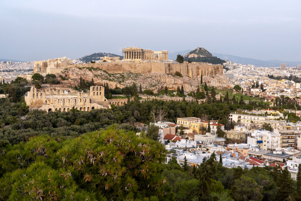 Vsta aérea de la Acrópolis en Atenas, Grecia