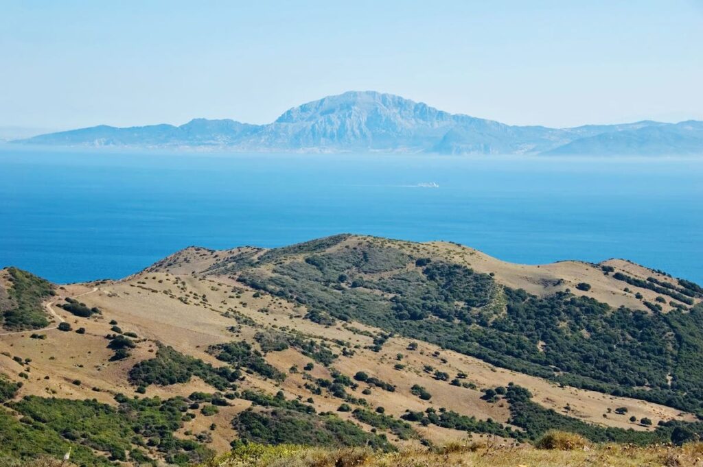 Vista aérea del mar mediterráneo en Marruecos