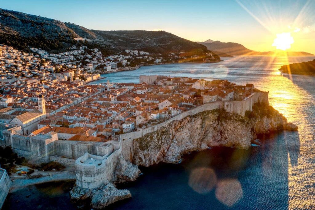 Vista aérea del casco antiguo de Dubrovnik, Croacia