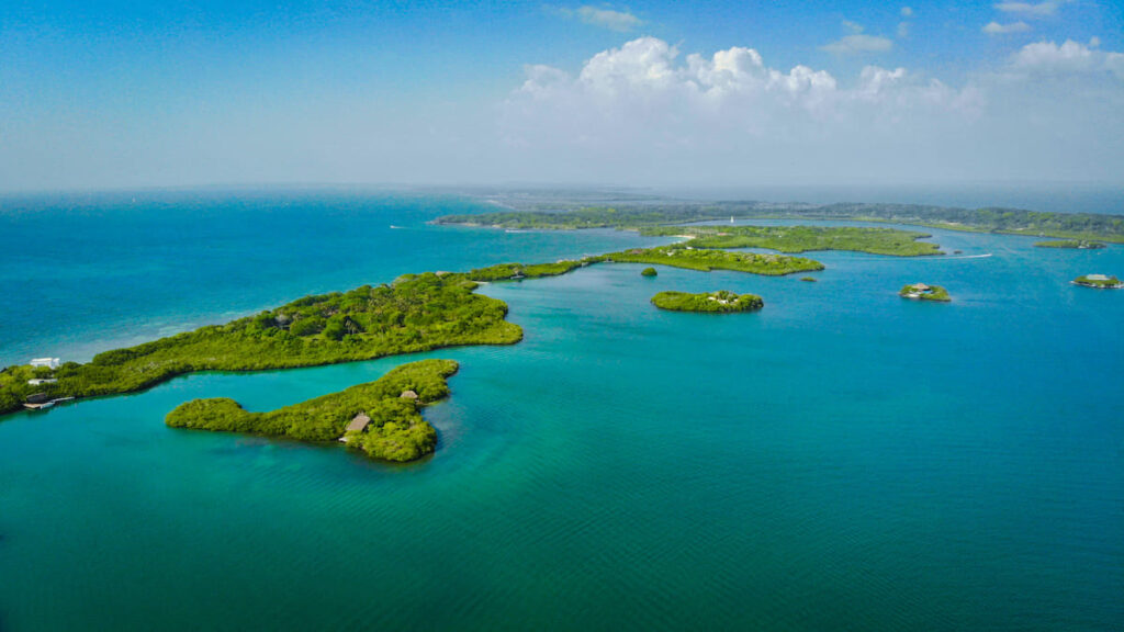 Vista aérea del archipiélago de  Islas del Rosario, en el Caribe colombiano 