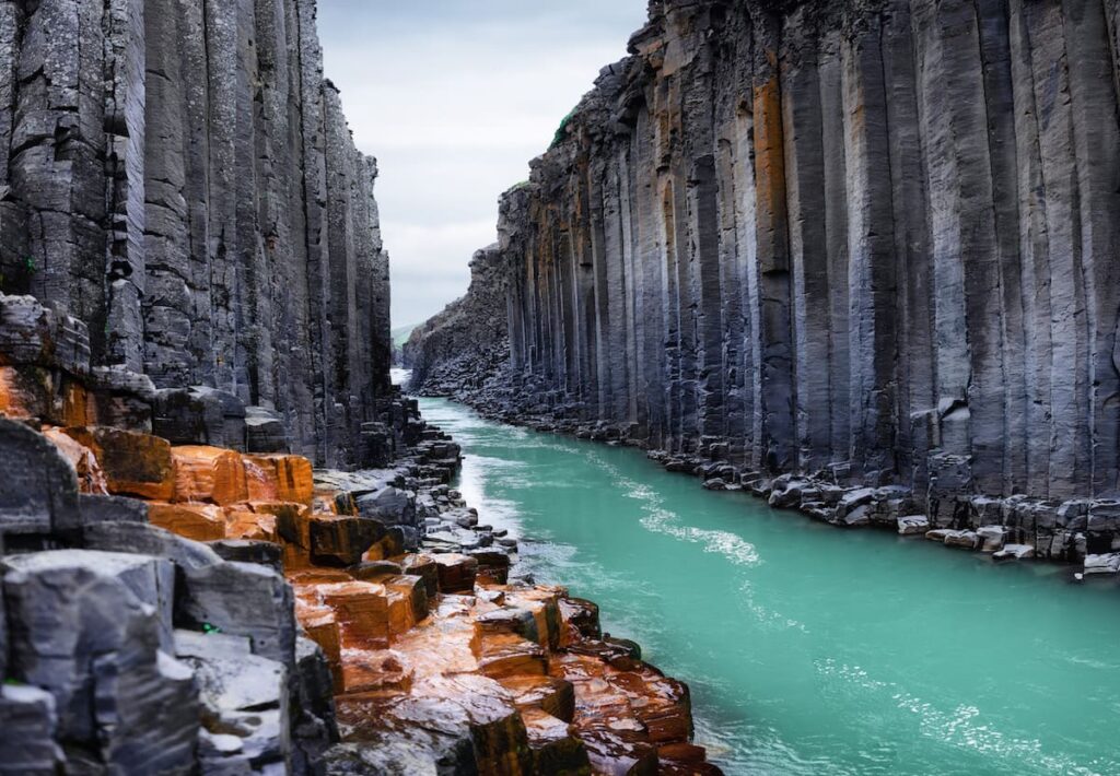 Studlagil Canyon en Islandia, una maravilla natural