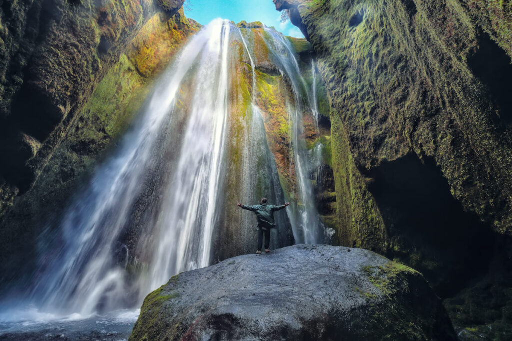 Cascada Gljufrafoss en Islandia