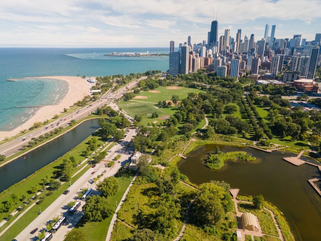 Vista aérea de la ciudad de Chicago y Lincoln Park