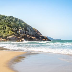 brava-beach-florianopolis-santa-catarina-brazi-2023-11-27-05-05-57-utc Viajes grupal a Bombinhas con niños, desde Montevideo